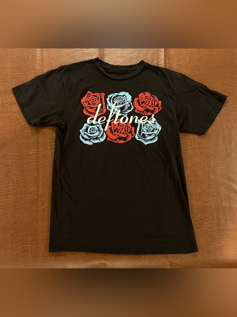Deftones Band Shirt - Tagged Large (Fit / Listed Small) - Picture 2 of 10